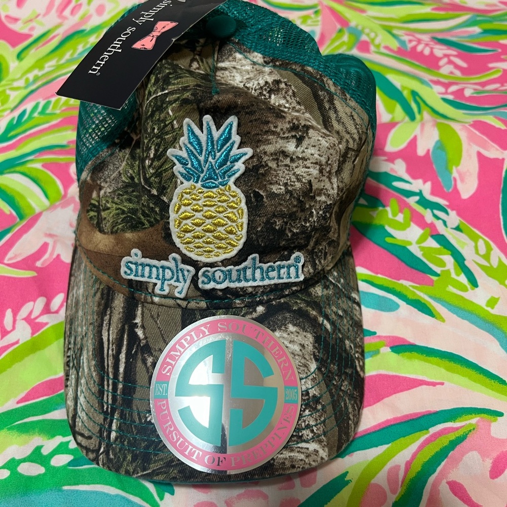 💚🍍🆕 NWT Simply Southern Pineapple Trucker Camo Hat